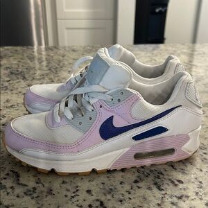 Nike Air Max Sneakers in White, Navy and Lavender
